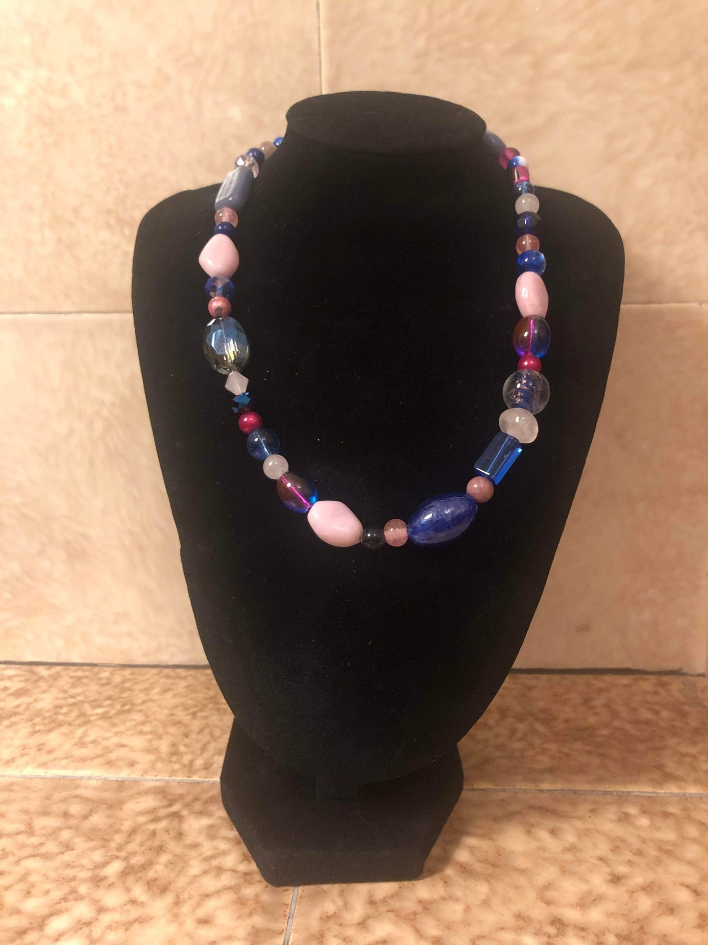 Pink pebbles necklace