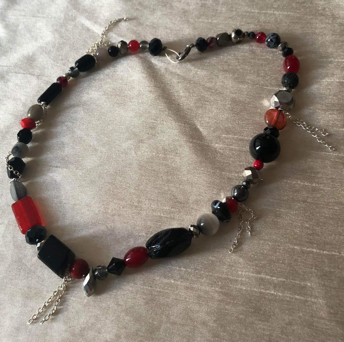 Scarlet night necklace